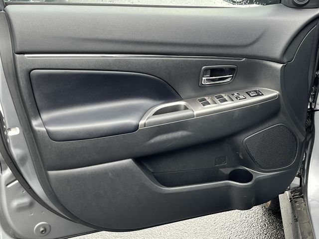 Used 2025 Mitsubishi Outlander Sport AWD image 22