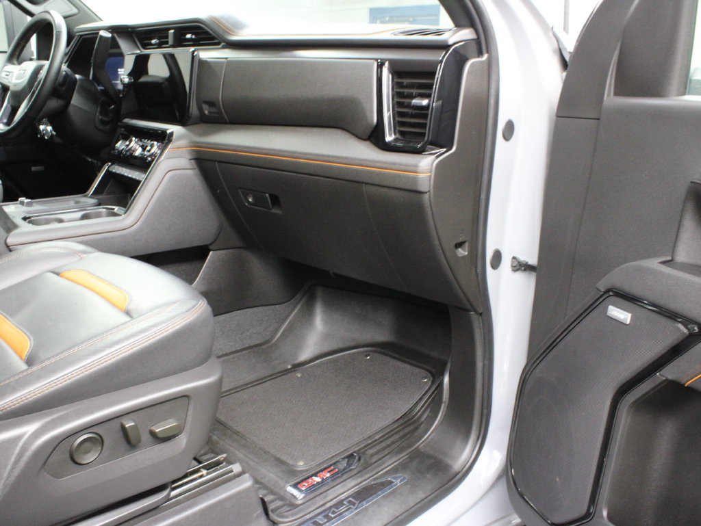 Used 2025 GMC Sierra 2500 AT4 AWD/4WD image 41
