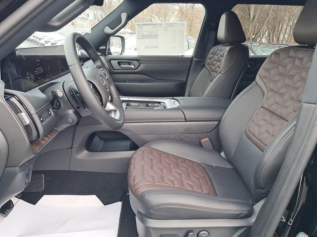 New 2026 Nissan Armada Platinum image 10