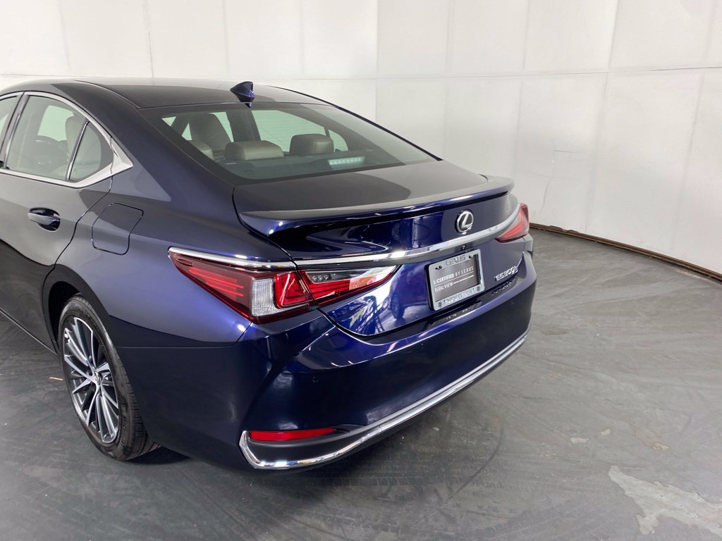 Certified 2025 Lexus ES 300h w/ Premium Package FWD image 10
