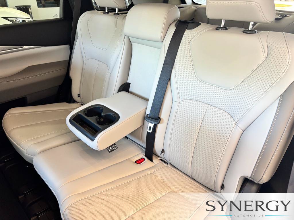 New 2027 INFINITI QX60 Luxe w/ Cargo Package FWD image 23