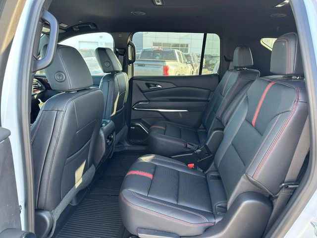 New 2026 Chevrolet Traverse RS w/ LPO, Floor Liner Package FWD image 4