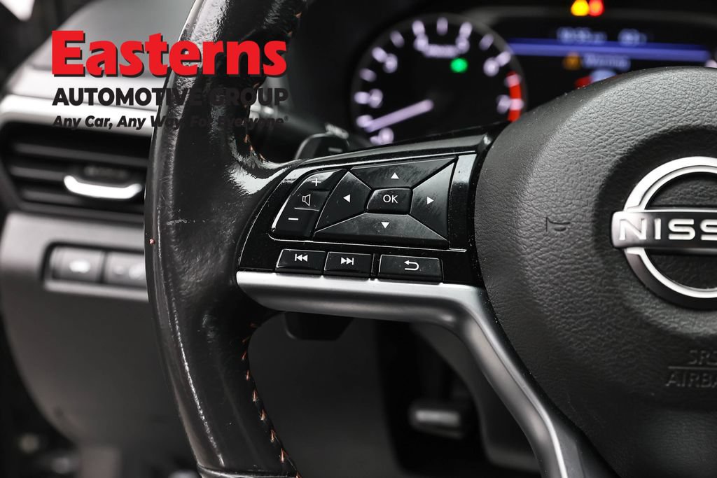 Used 2023 Nissan Altima 2.5 SR FWD image 17