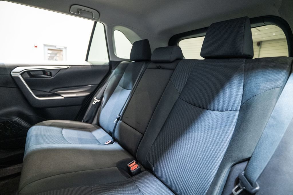 Used 2023 Toyota RAV4 LE image 29