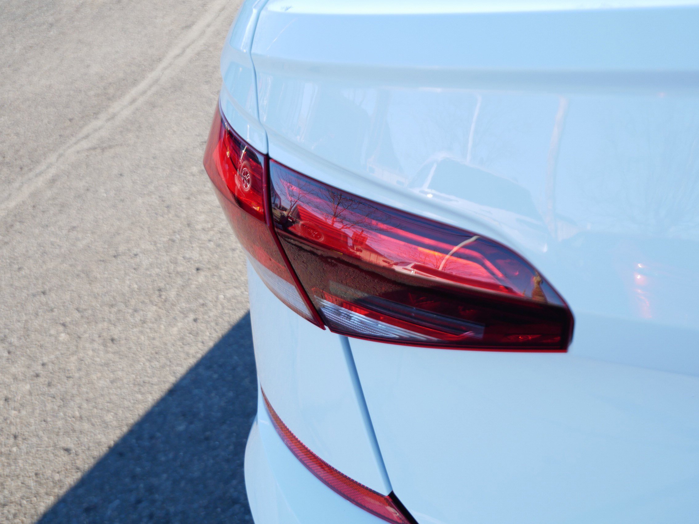 Certified 2020 Volkswagen Passat 2.0T SE w/ Sunroof Package image 17