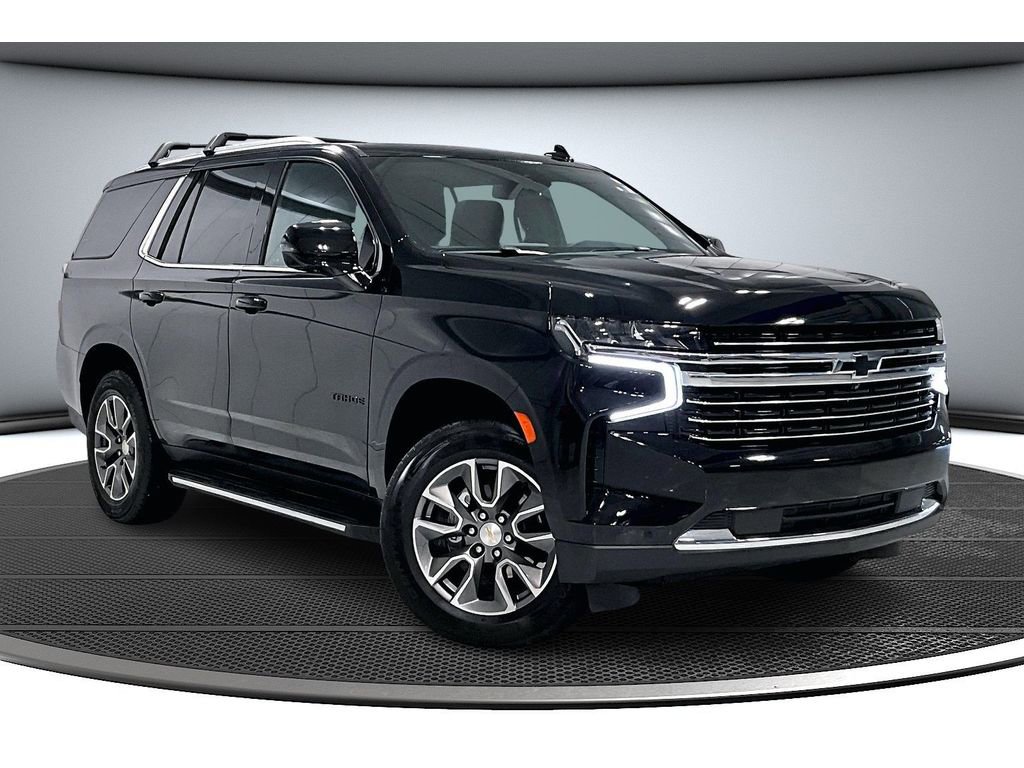 Used 2024 Chevrolet Tahoe LT w/ Luxury Package image 2