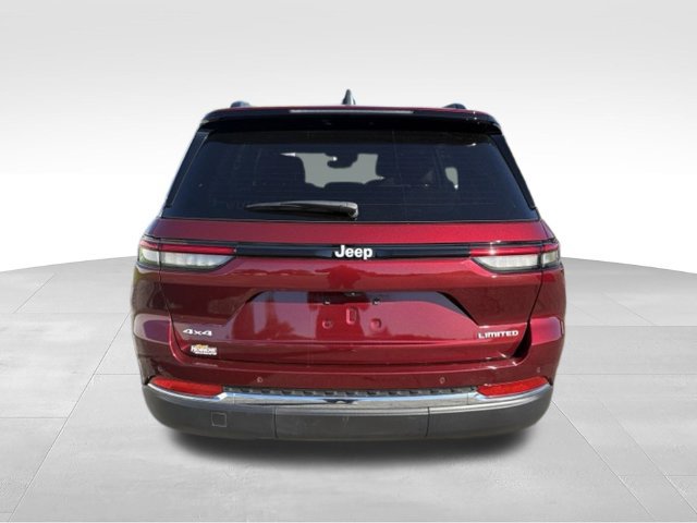Used 2024 Jeep Grand Cherokee Limited w/ Trailer Tow Package AWD/4WD image 14