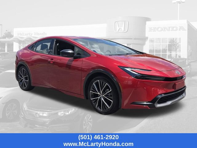 Used 2025 Toyota Prius XLE FWD image 7