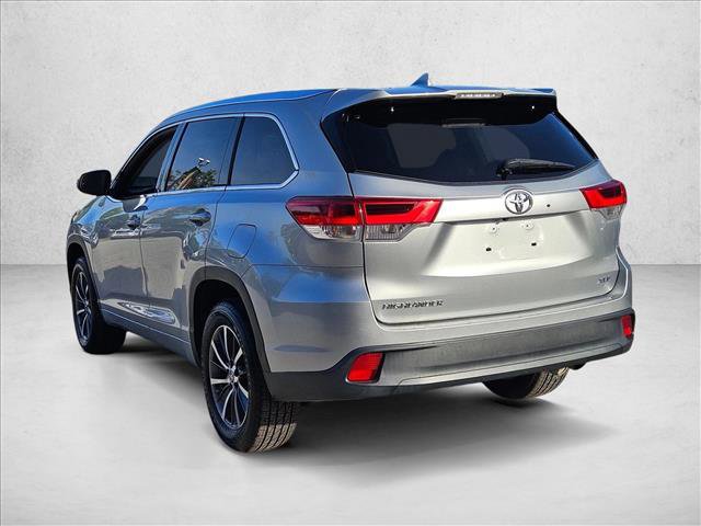 Used 2018 Toyota Highlander XLE FWD image 8