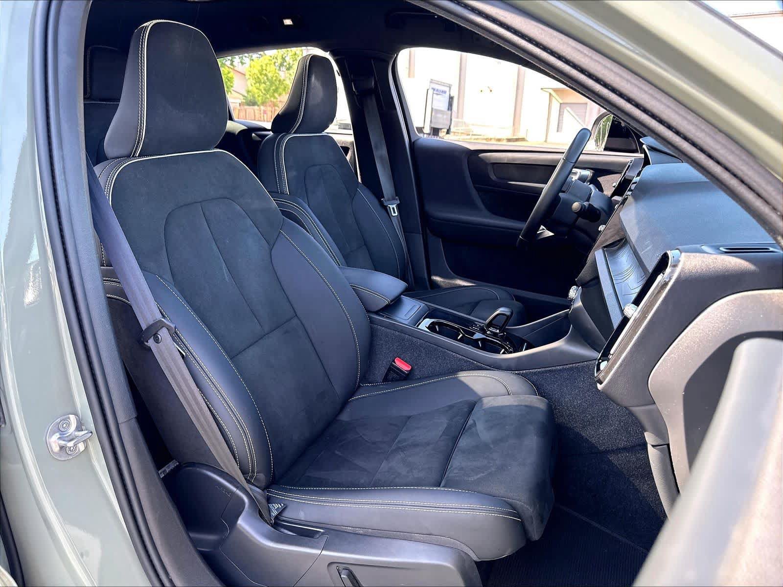 Used 2023 Volvo C40 P8 Recharge Plus AWD/4WD image 10