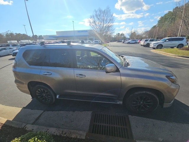 Used 2021 Lexus GX 460 Premium w/ Premium Package image 9