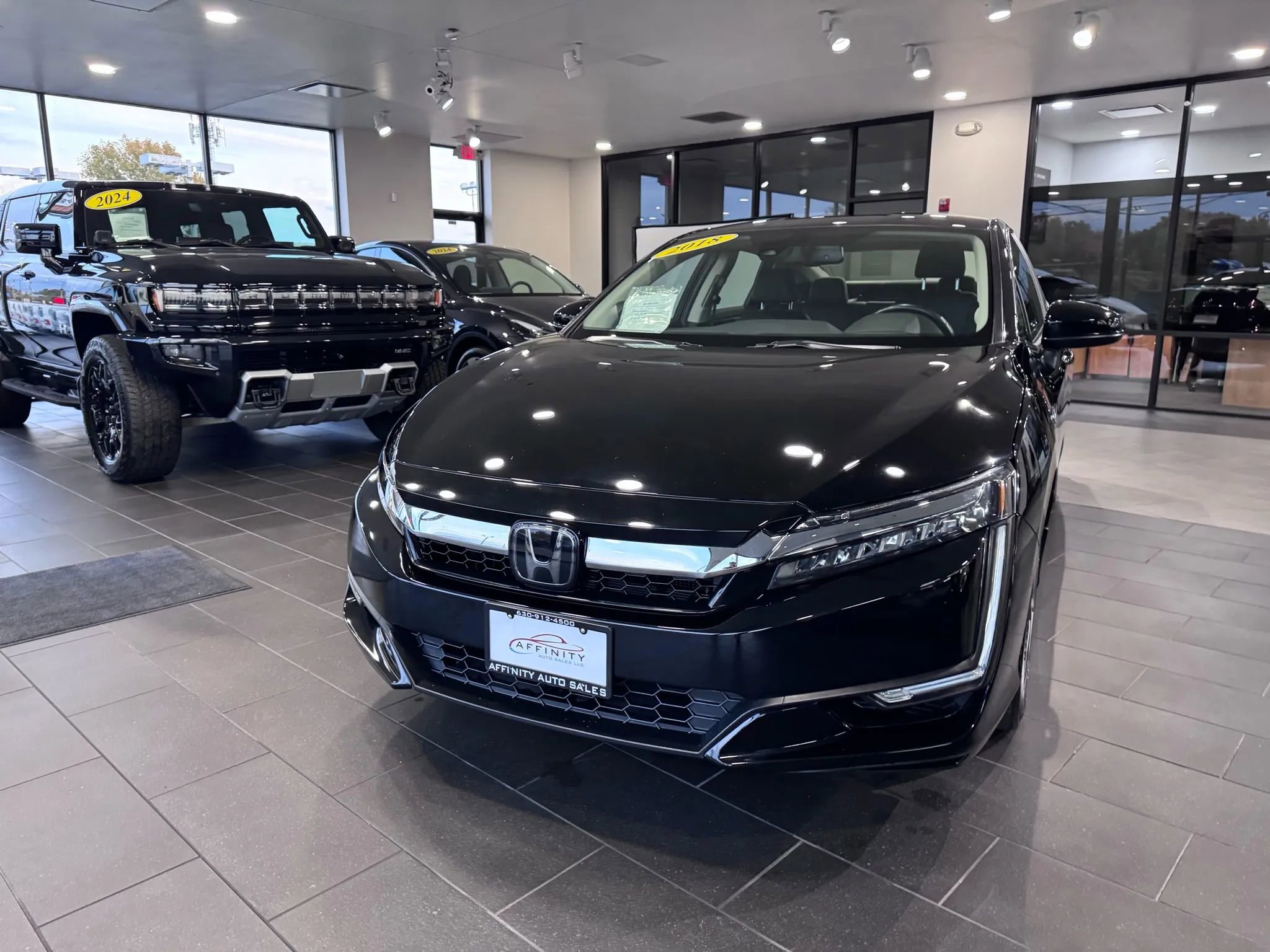 Used 2018 Honda Clarity Touring image 8