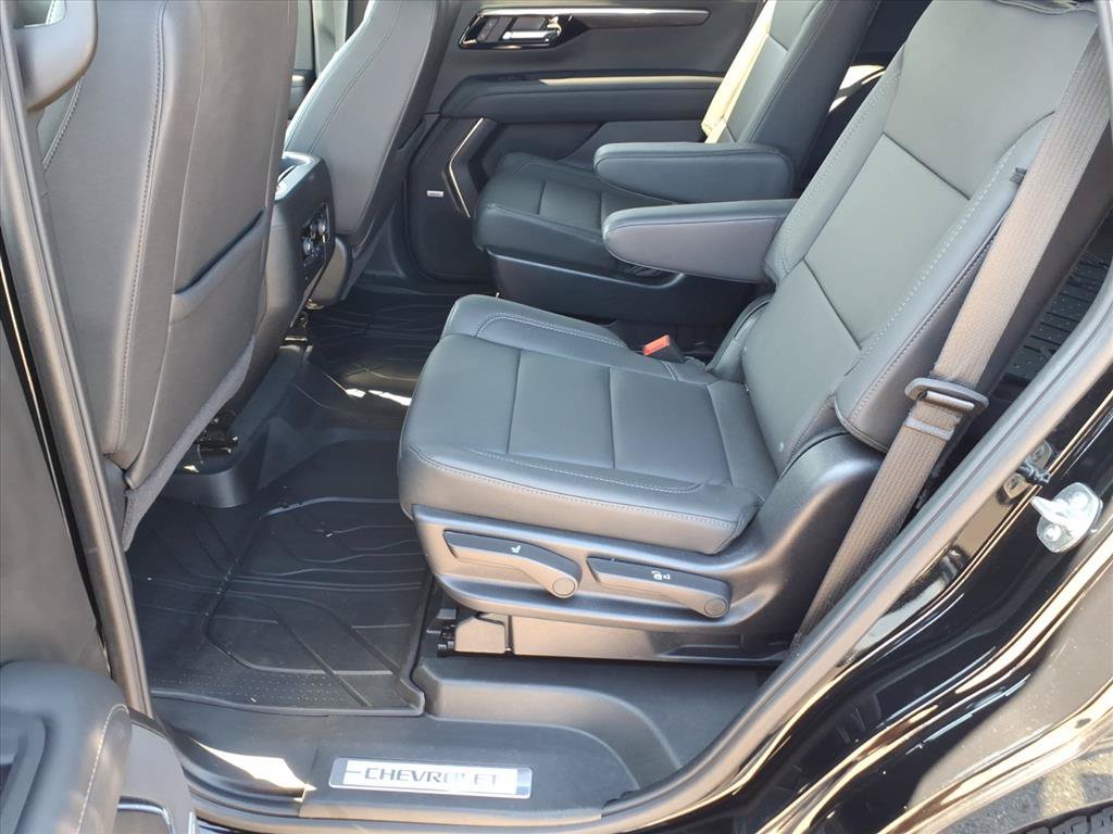 Used 2025 Chevrolet Tahoe Z71 w/ Comfort Package AWD/4WD image 13