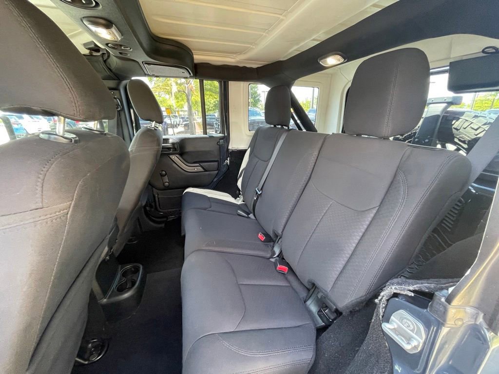 Used 2017 Jeep Wrangler Unlimited Sport w/ LED Lighting Group AWD/4WD image 24