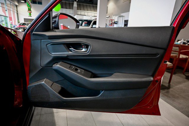Used 2023 Honda Accord Sport image 30