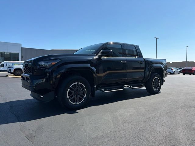 Certified 2025 Toyota Tacoma TRD Sport AWD/4WD image 3