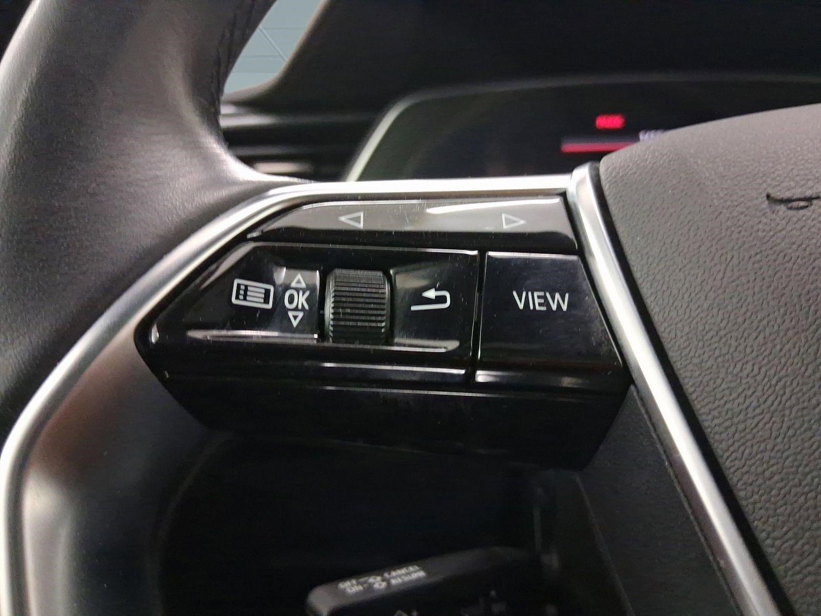 Used 2022 Audi e-tron Premium Plus w/ Premium Plus Package image 14