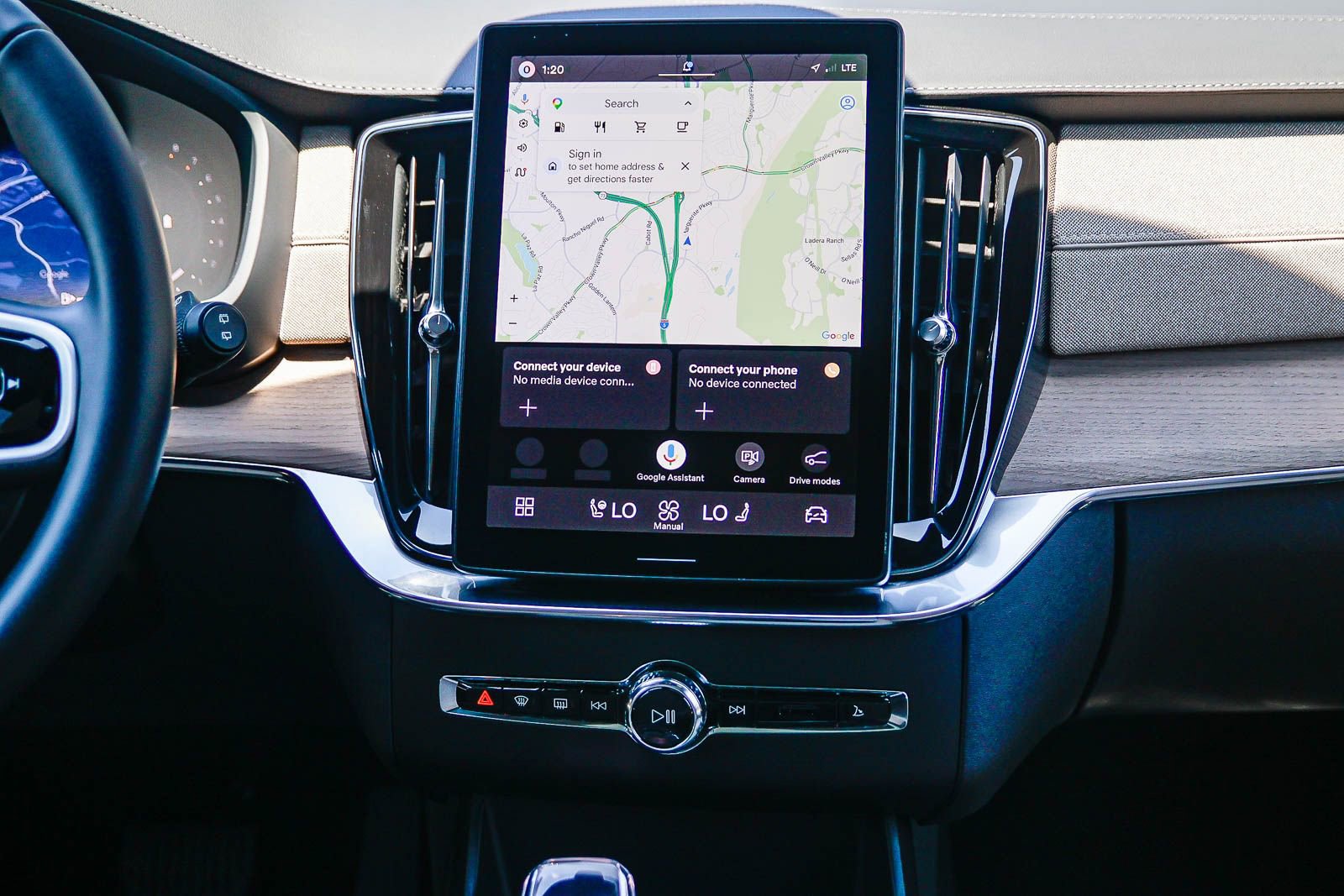 Certified 2026 Volvo XC90 B6 Plus AWD/4WD image 14