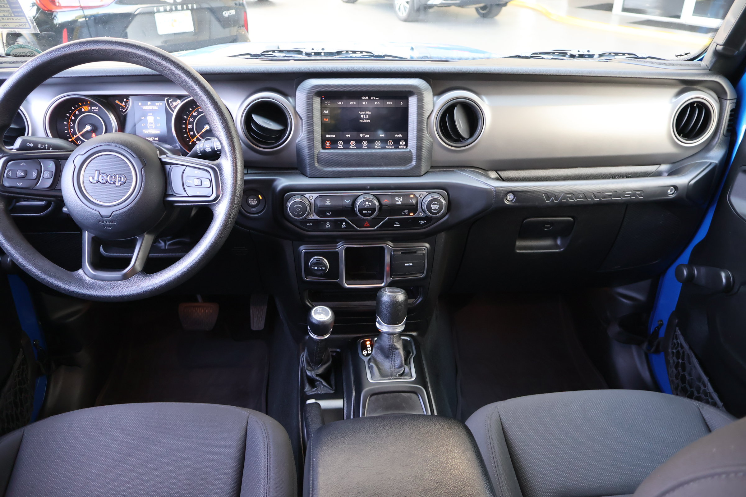 Used 2022 Jeep Wrangler Unlimited Sport AWD/4WD image 15