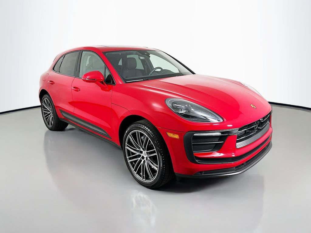Certified 2026 Porsche Macan image 7