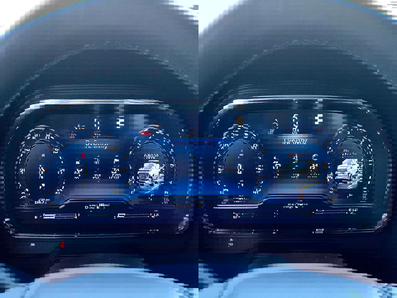 Used 2022 Chevrolet Tahoe Z71 w/ Z71 Off-Road Package image 18