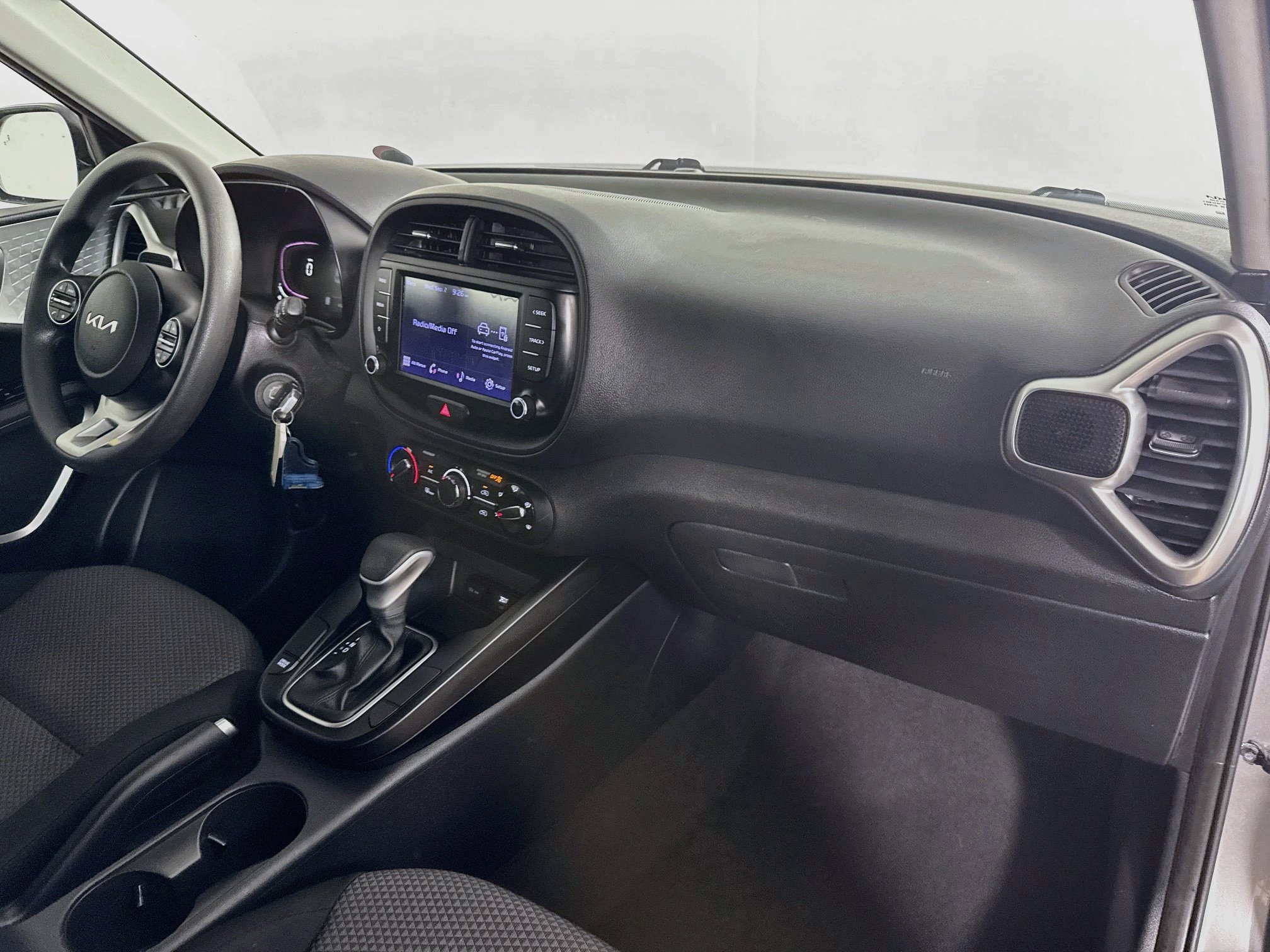 Used 2023 Kia Soul LX w/ Option Group 015 FWD image 34