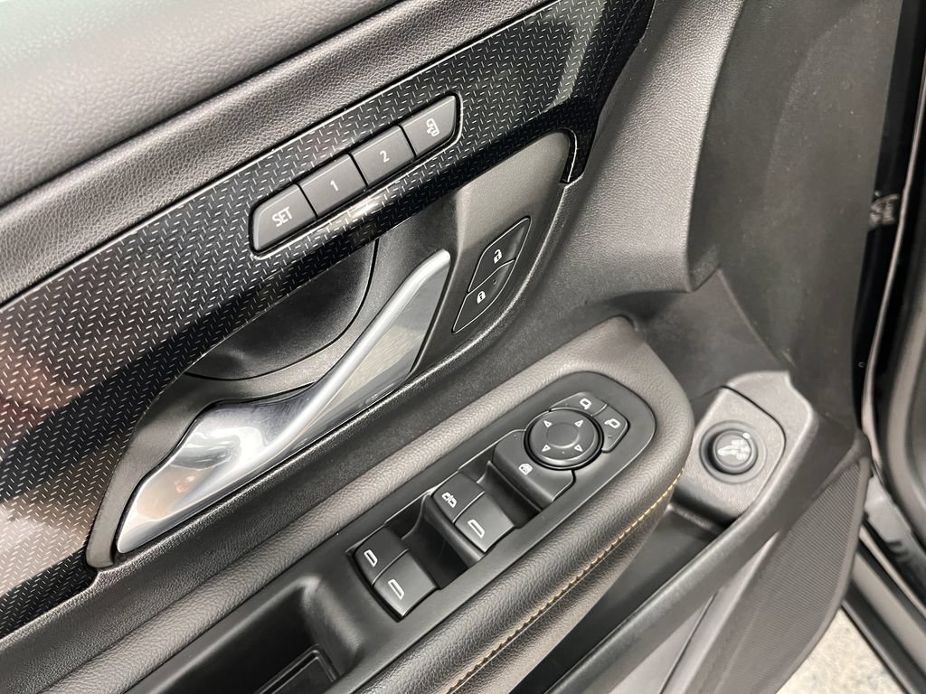Used 2022 GMC Terrain AT4 AWD/4WD image 18