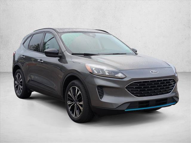 Used 2022 Ford Escape SE w/ SE Sport Appearance Package AWD/4WD image 3