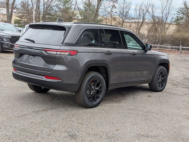 New 2026 Jeep Grand Cherokee Laredo image 3