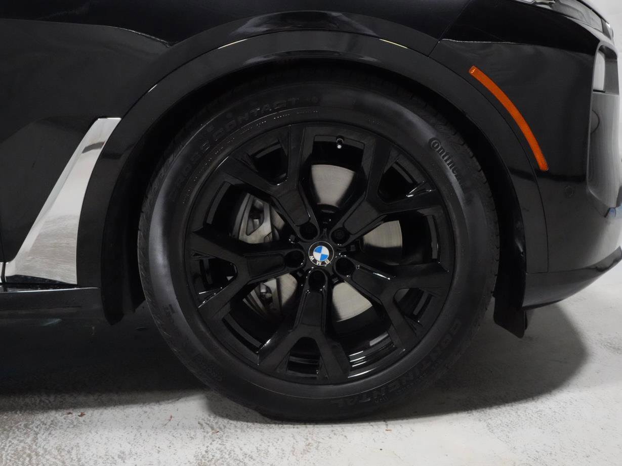 Certified 2023 BMW X7 xDrive40i w/ Parking Assistance Package image 28