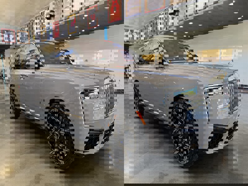 Used 2025 Rolls-Royce Cullinan image 1