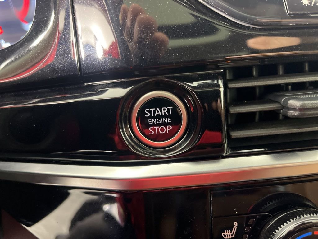 Used 2024 Nissan Pathfinder Platinum w/ Cargo Package image 35