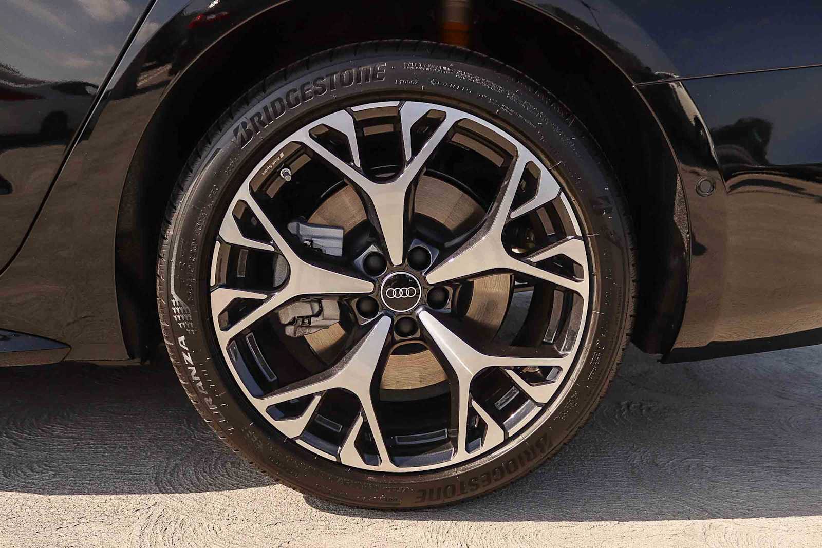 New 2026 Audi A6 Premium Plus AWD/4WD image 13