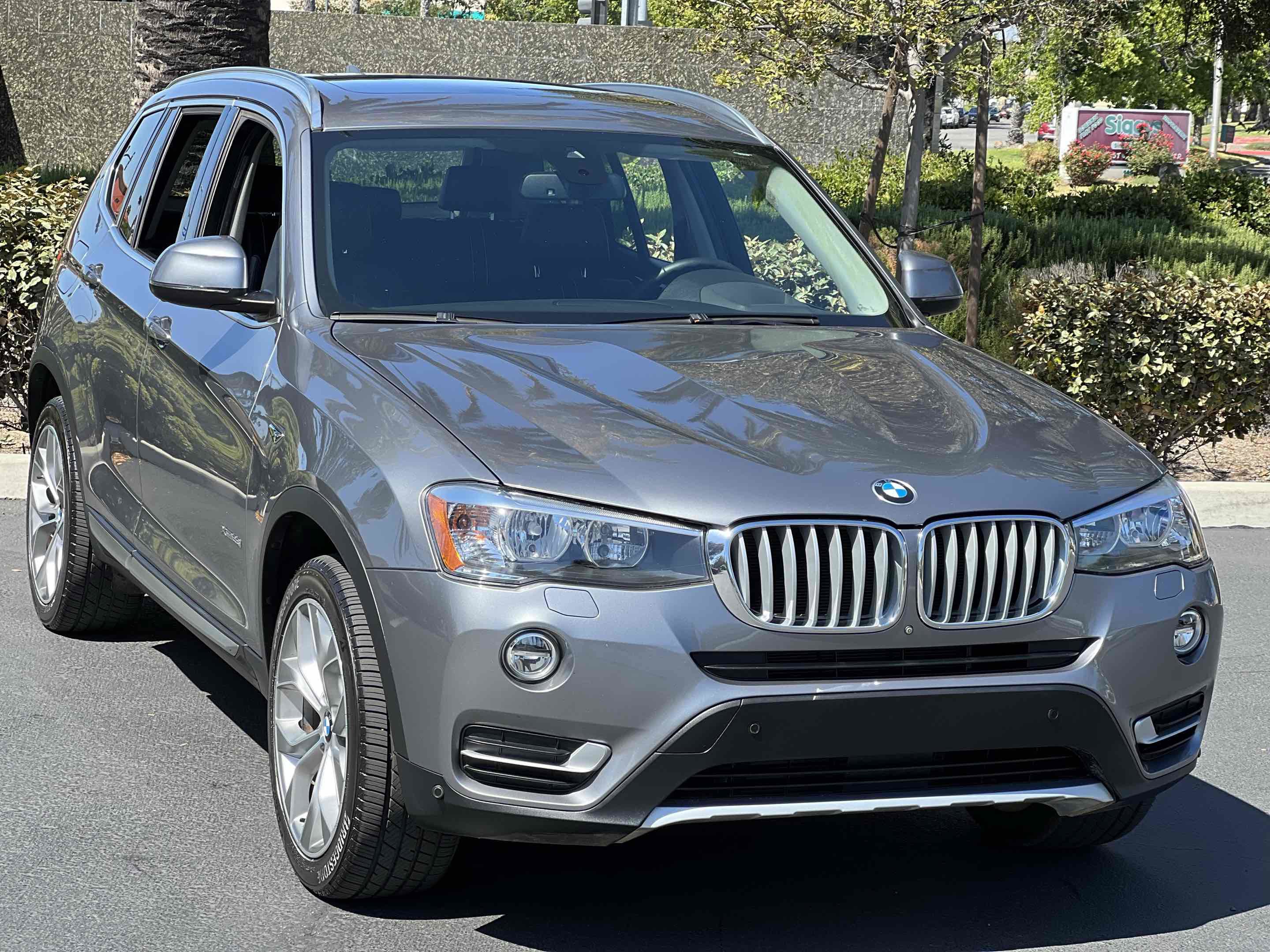 Used 2017 BMW X3 xDrive28i AWD/4WD image 21