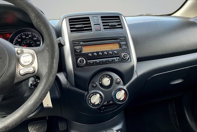 Used 2014 Nissan Versa SV w/ Convenience Package image 9