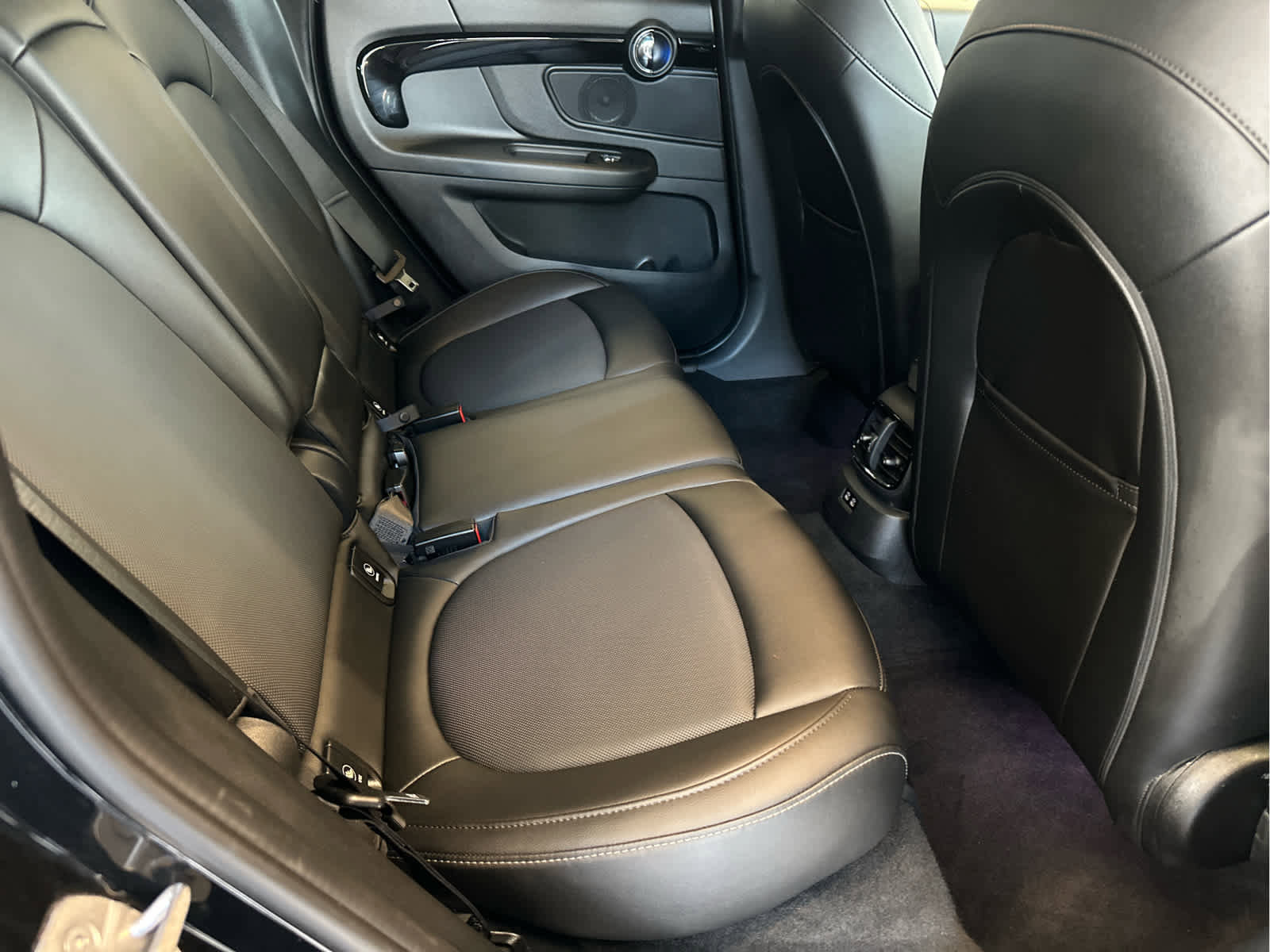 Used 2022 MINI Cooper Countryman S w/ Storage Package image 12