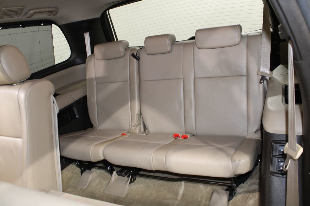 Used 2011 Toyota Sequoia Limited image 17