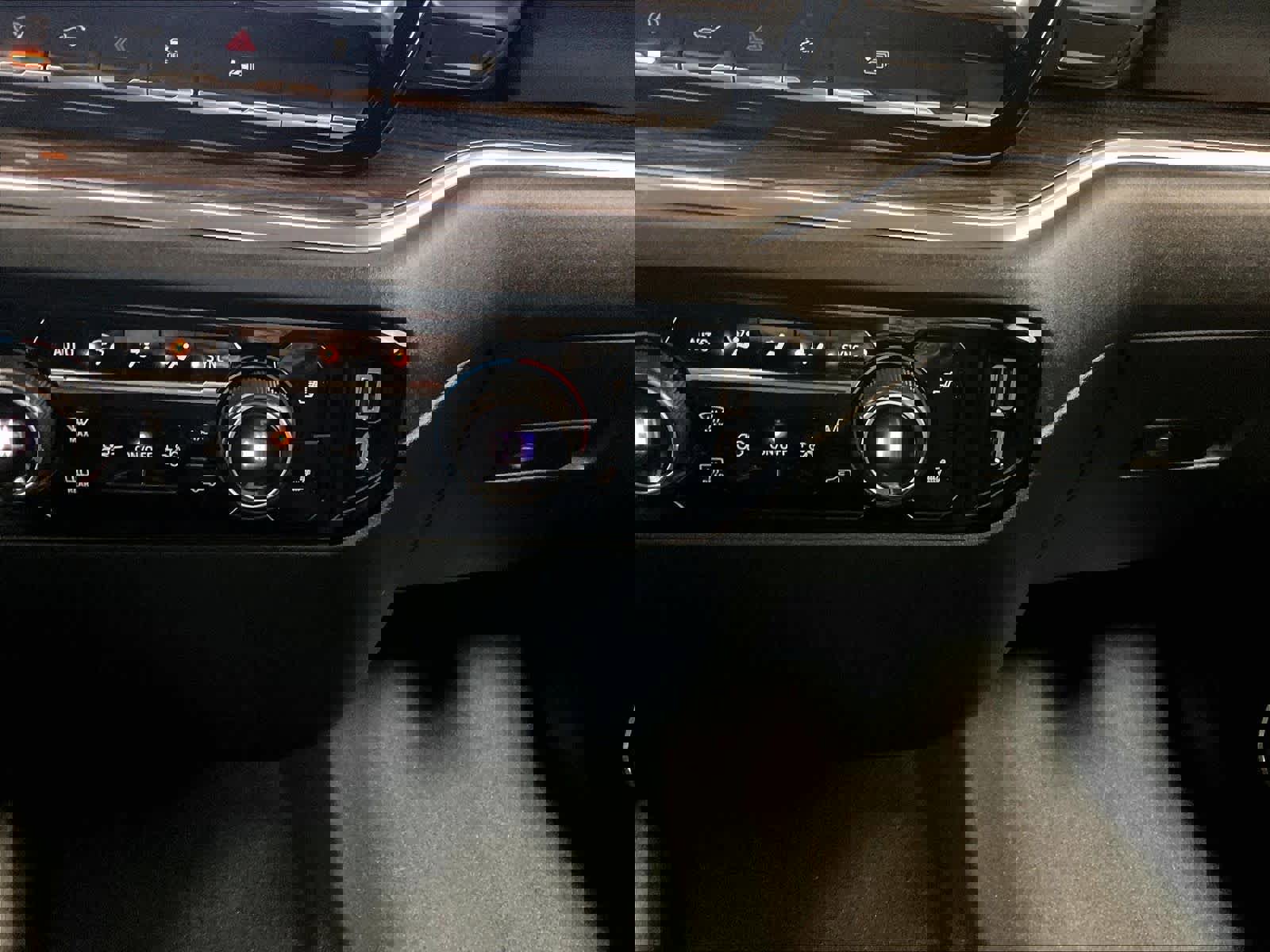 Used 2023 Chevrolet Silverado 1500 LT image 26