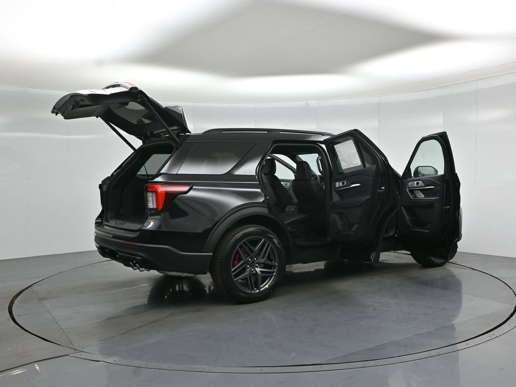 New 2026 Ford Explorer ST image 5