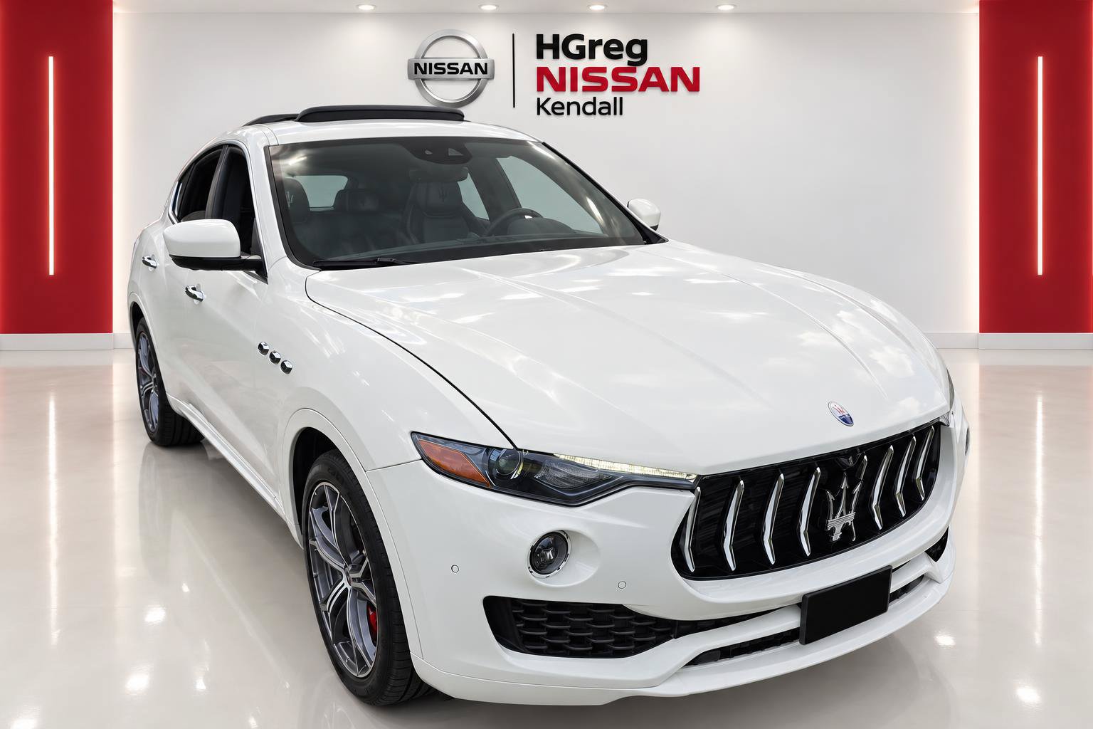 Used 2024 Maserati Levante Modena Ultima AWD/4WD image 3