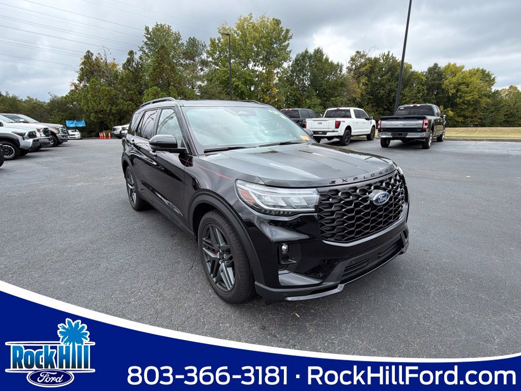 Used 2025 Ford Explorer ST AWD/4WD image 1