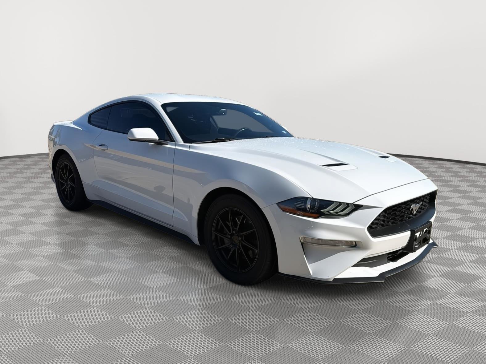 Used 2020 Ford Mustang Coupe image 7