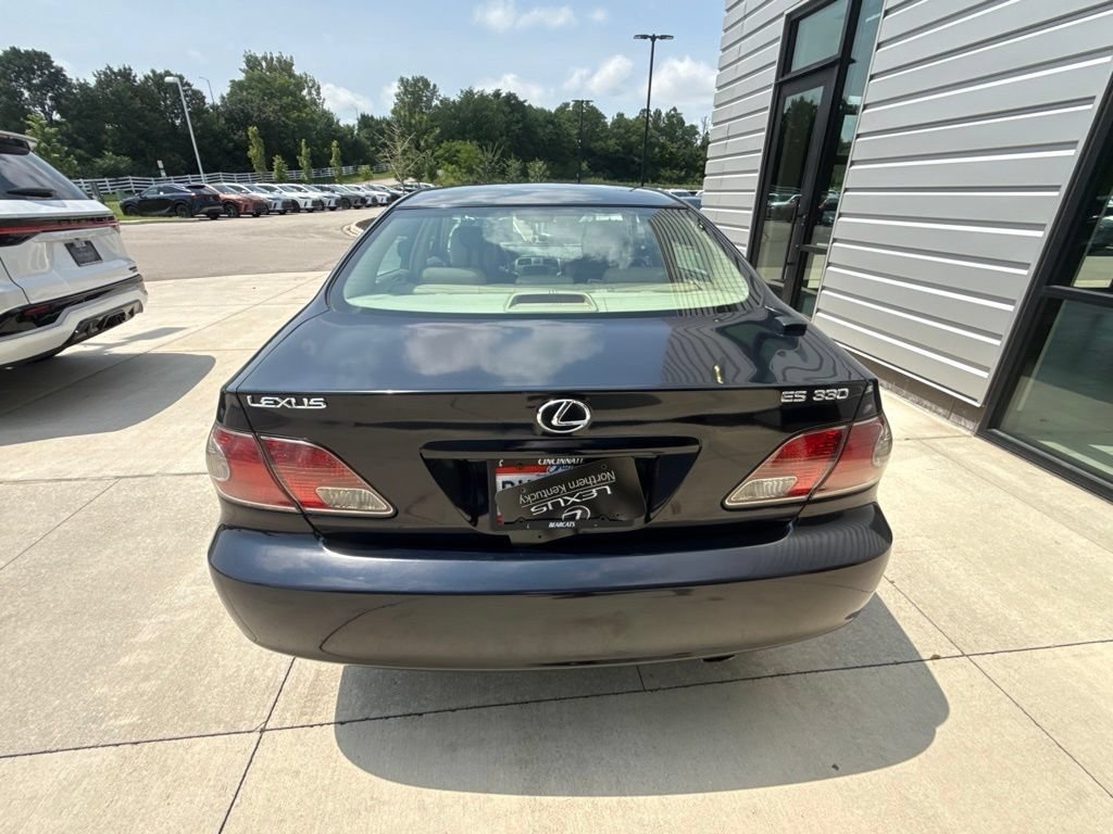 Used 2004 Lexus ES 330 FWD image 8