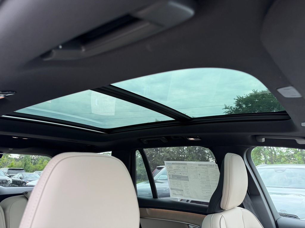 New 2026 Volvo XC90 T8 Plus w/ Protection Package Premier AWD/4WD image 10