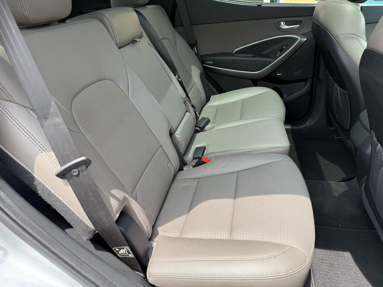 Used 2016 Hyundai Santa Fe Sport 2.0T w/ Option Group 05 FWD image 19