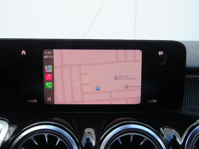 Used 2022 Mercedes-Benz EQB 300 4MATIC w/ Exclusive Package image 42