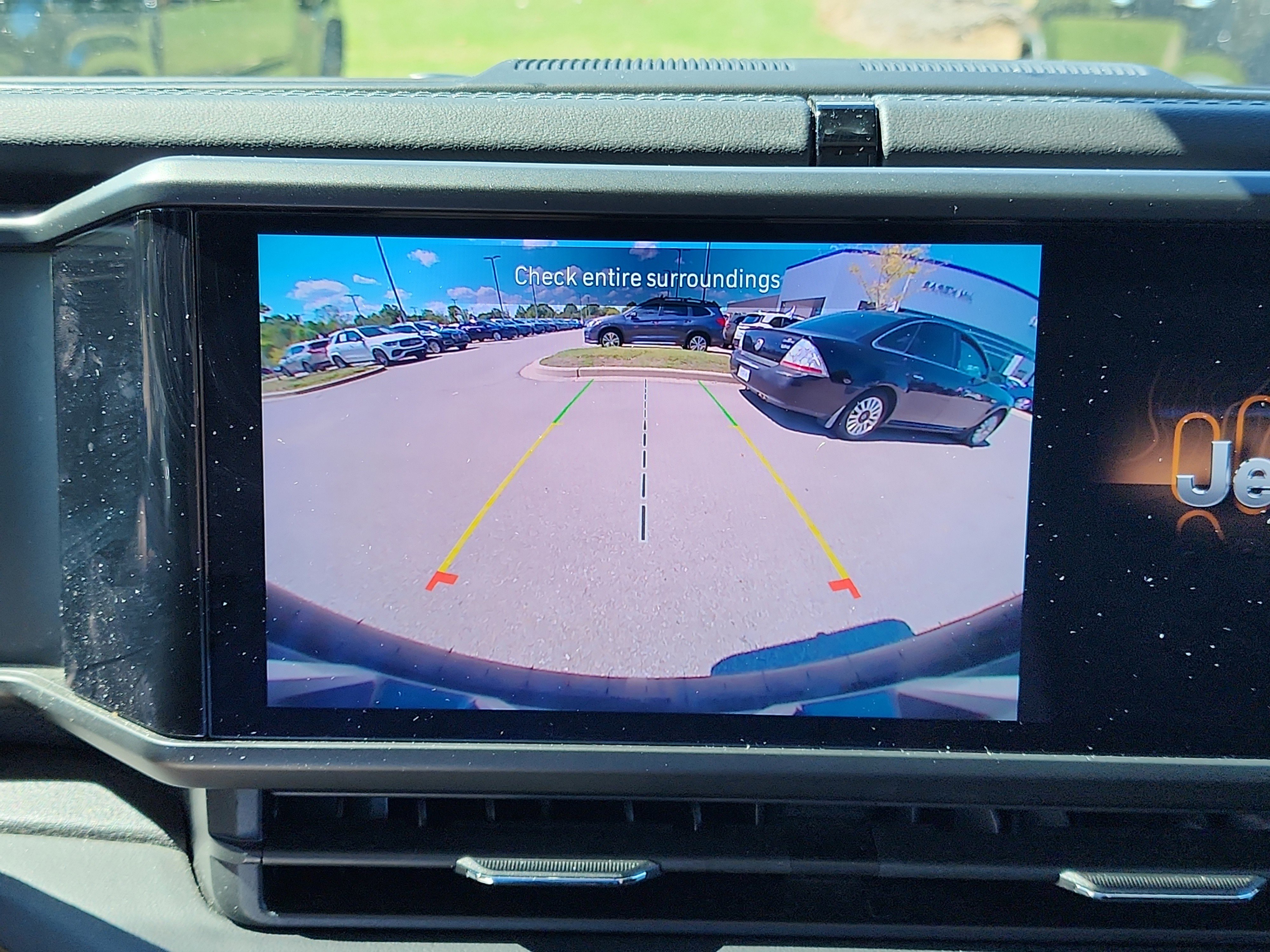 Used 2024 Jeep Wrangler Sahara image 23