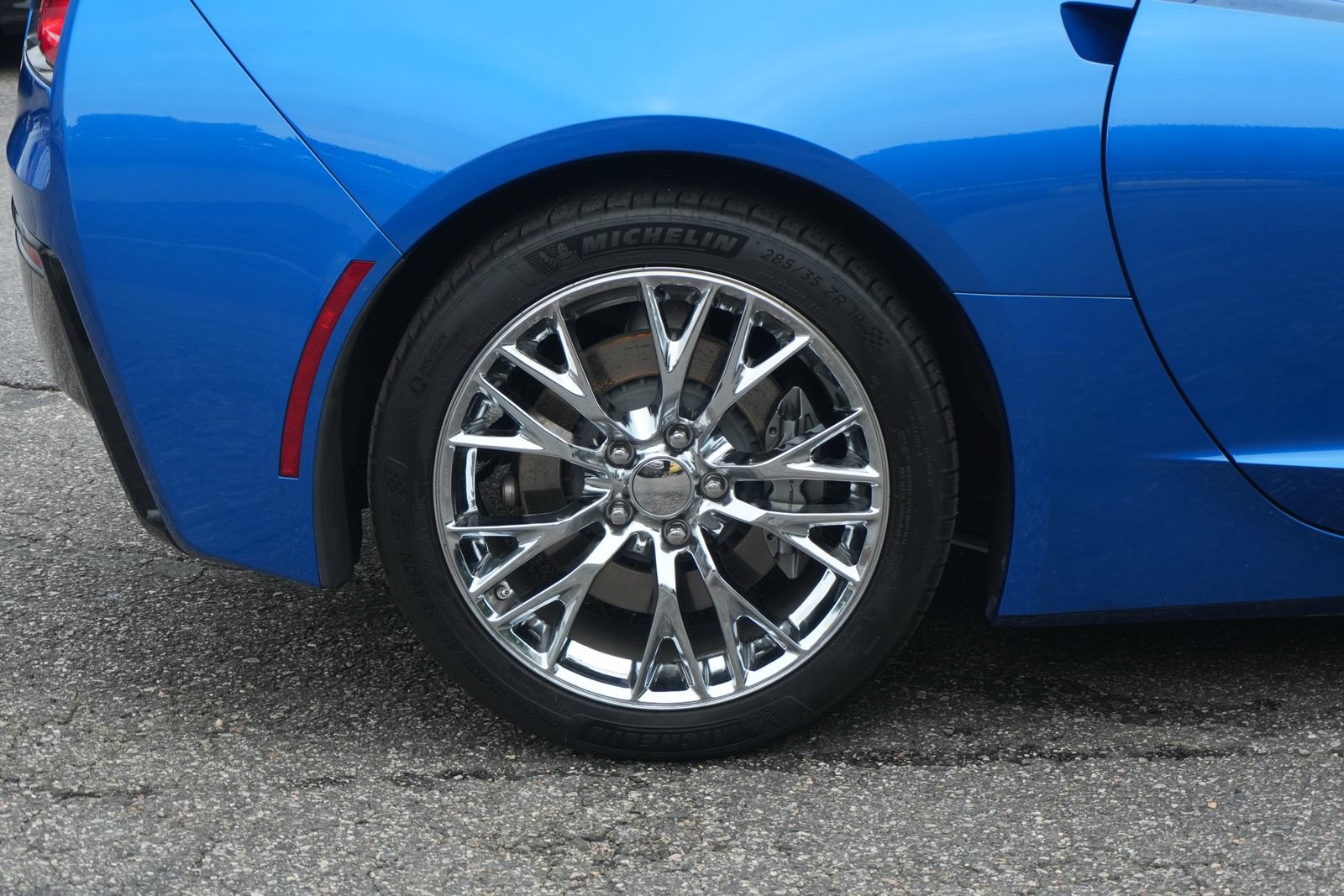 Used 2016 Chevrolet Corvette Stingray Coupe w/ 3LT Preferred Equipment Group RWD image 11