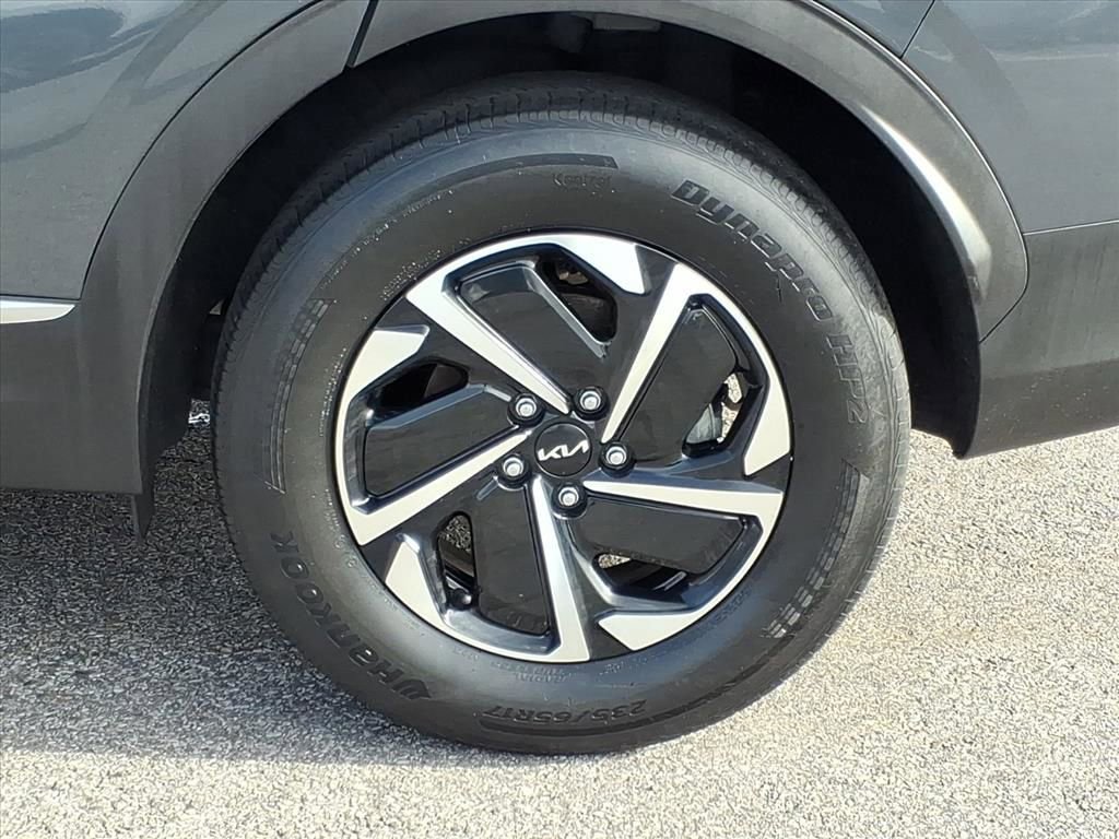 Used 2023 Kia Sportage LX image 13