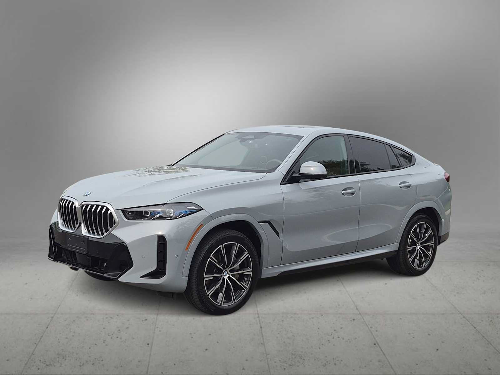 Used 2025 BMW X6 xDrive40i w/ Premium Package AWD/4WD image 4